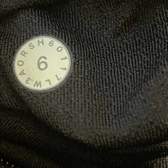 Lululemon Squad Goals Hoodie size 6 - Picture 3 of 7